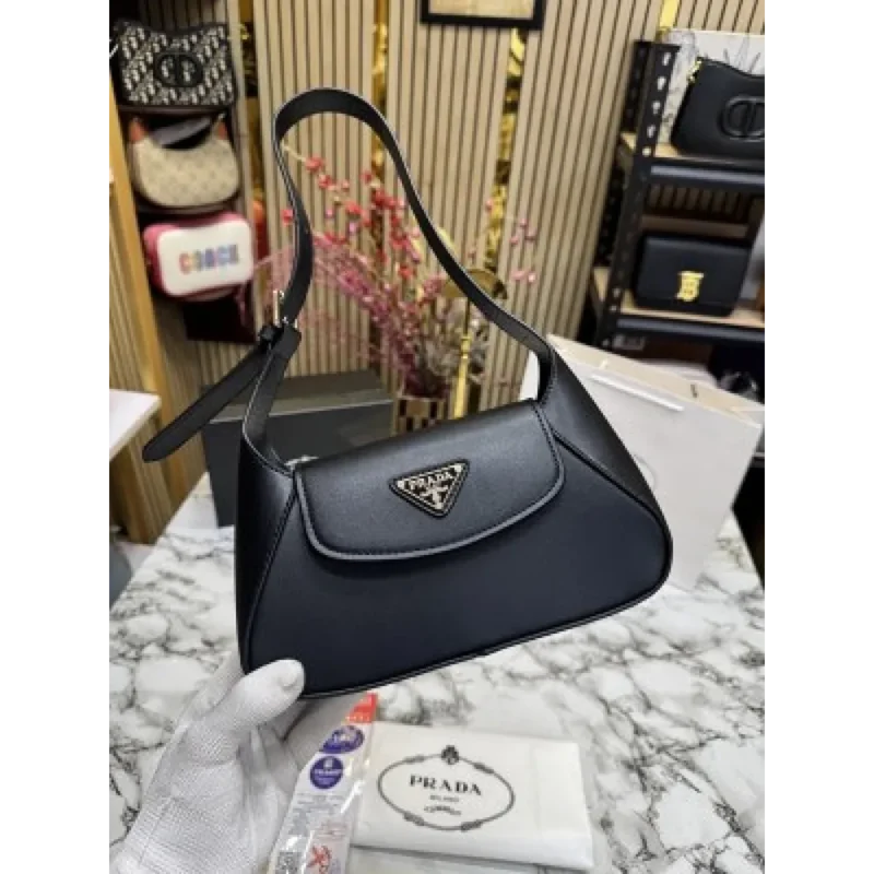 Prada Handbag For Women (BOT983)