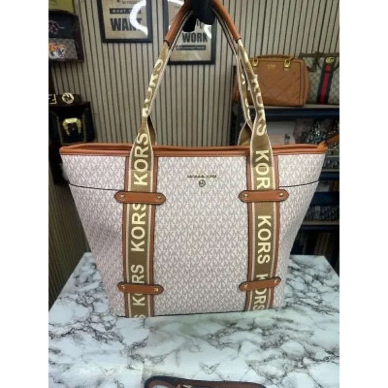 Michael Kors Handbag For Women (BOT1009)