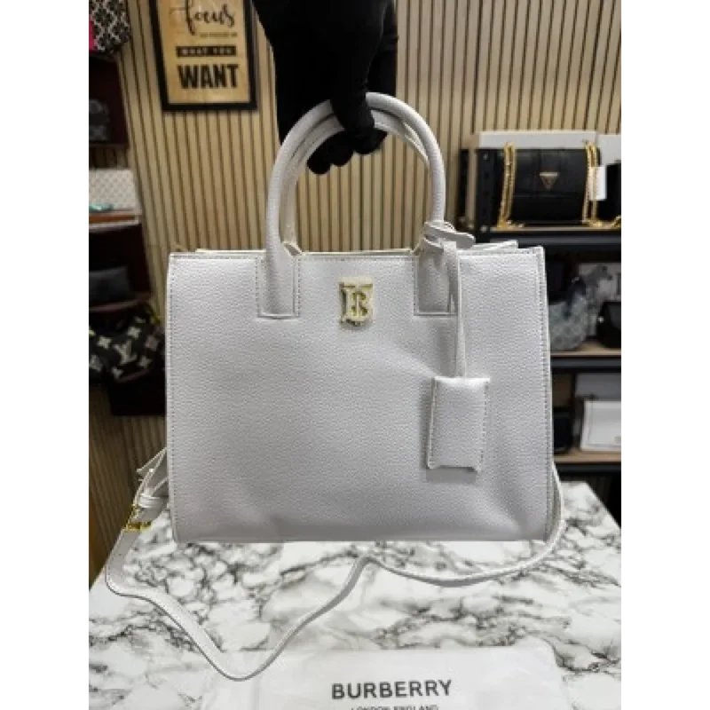 Burberry Handbag For Women (BOT1187)