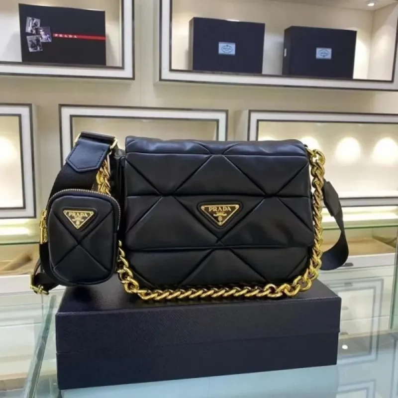 Trendy Prada Handbag For Women (BH1128)