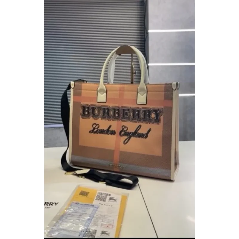 Trendy Burberry Handbag For Women (SW5376)