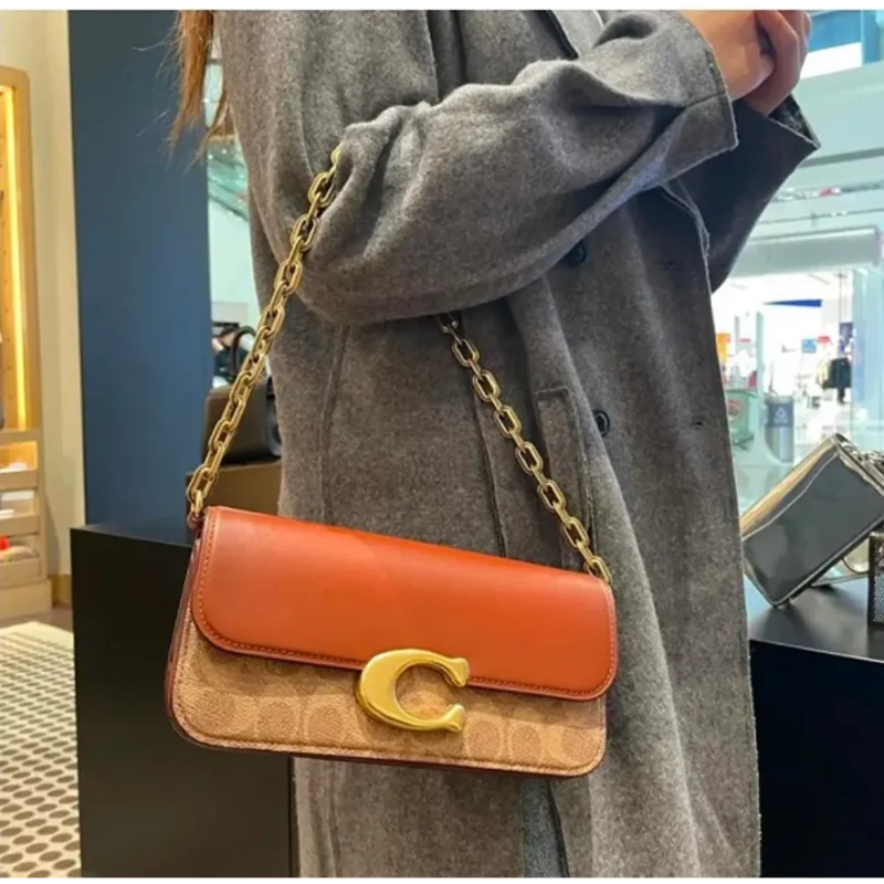 Trendy Coach Handbag For Women (ADS08)