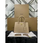 Classy Burberry Handbag For Women (J950)