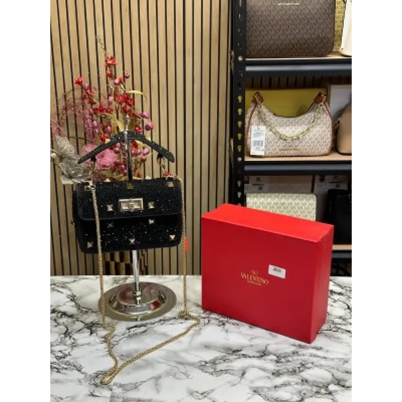 Trendy Valentino Handbag For Women (ADS16)