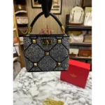 Trendy Valentino Handbag For Women (SW5328)