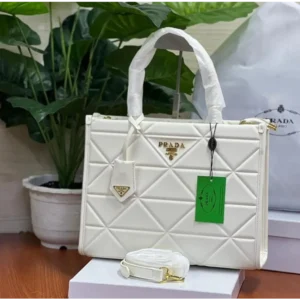 Classy Prada Handbag For Women (J1046)