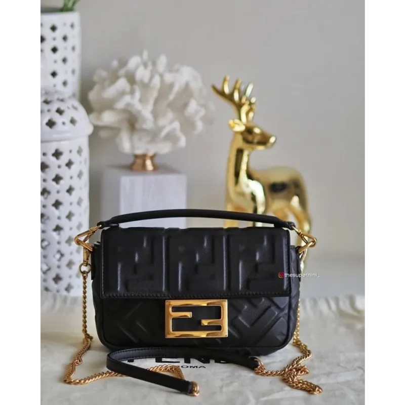 Classy Fendi Handbag For Women (J1167)