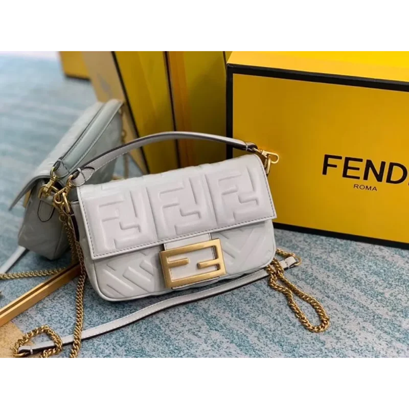 Classy Fendi Handbag For Women (J1168)