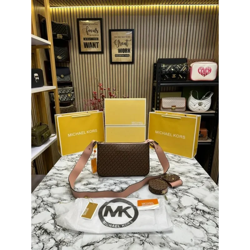 Luxurious Michael Kors Handbag For Women (SOS2721)