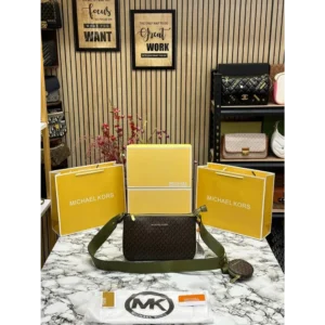 Luxurious Michael Kors Handbag For Women (SOS2722)