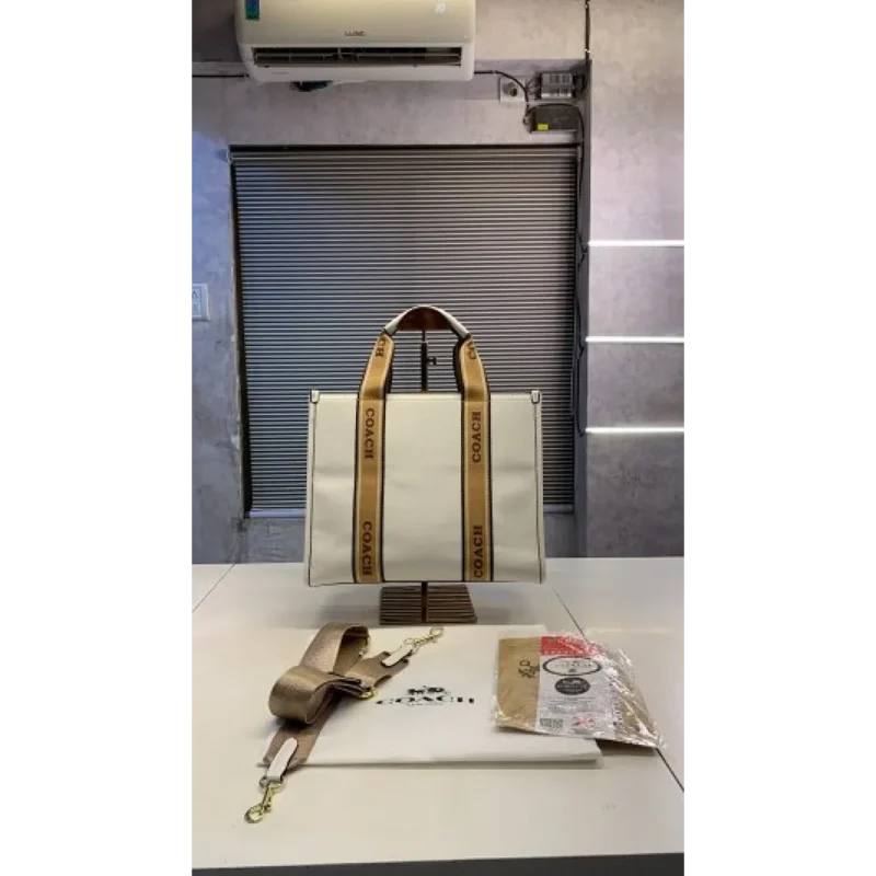Trendy Coach Handbag For Women (SW5339)