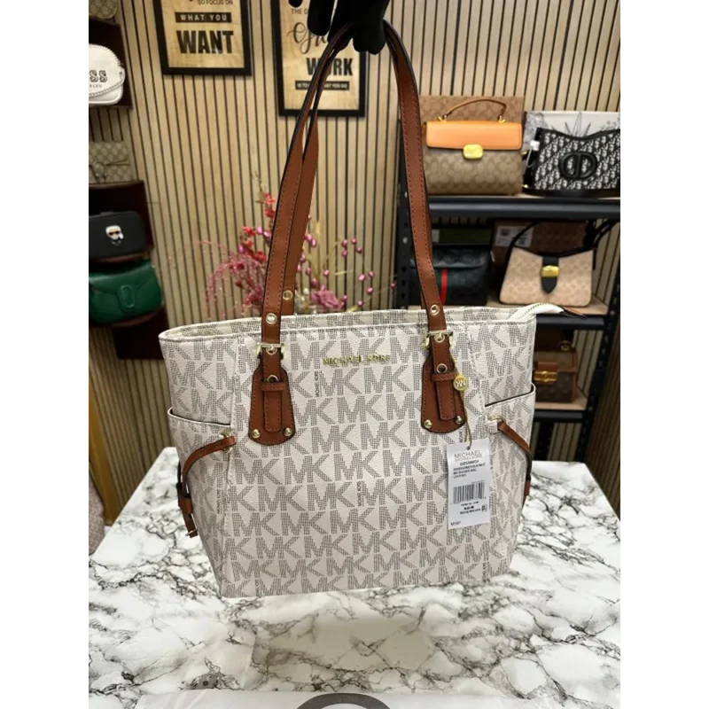 Trendy Michael Kors Handbag For Women (ADS31)