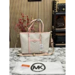 Classy Michael Kors Handbag For Women (J936)