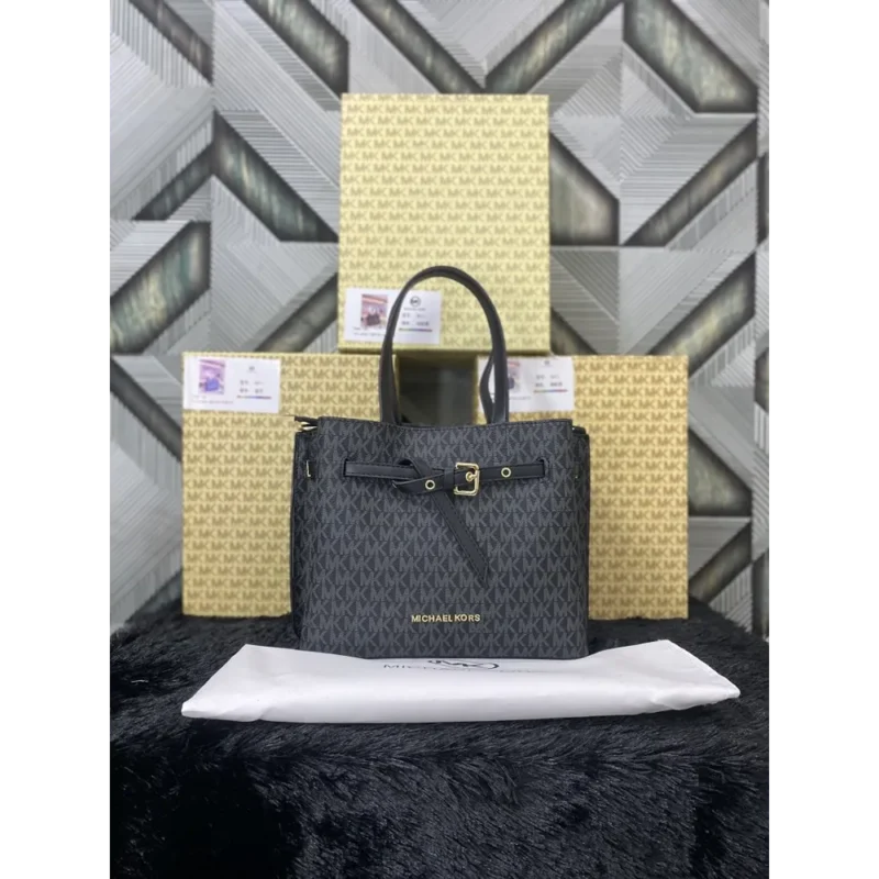 Classy Michael Kors Handbag For Women (J1140)