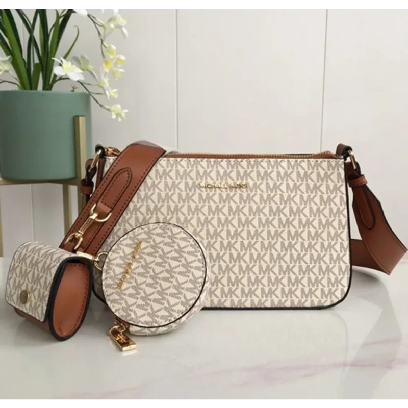 Trendy Michael Kors Handbag For Women (ADS40)