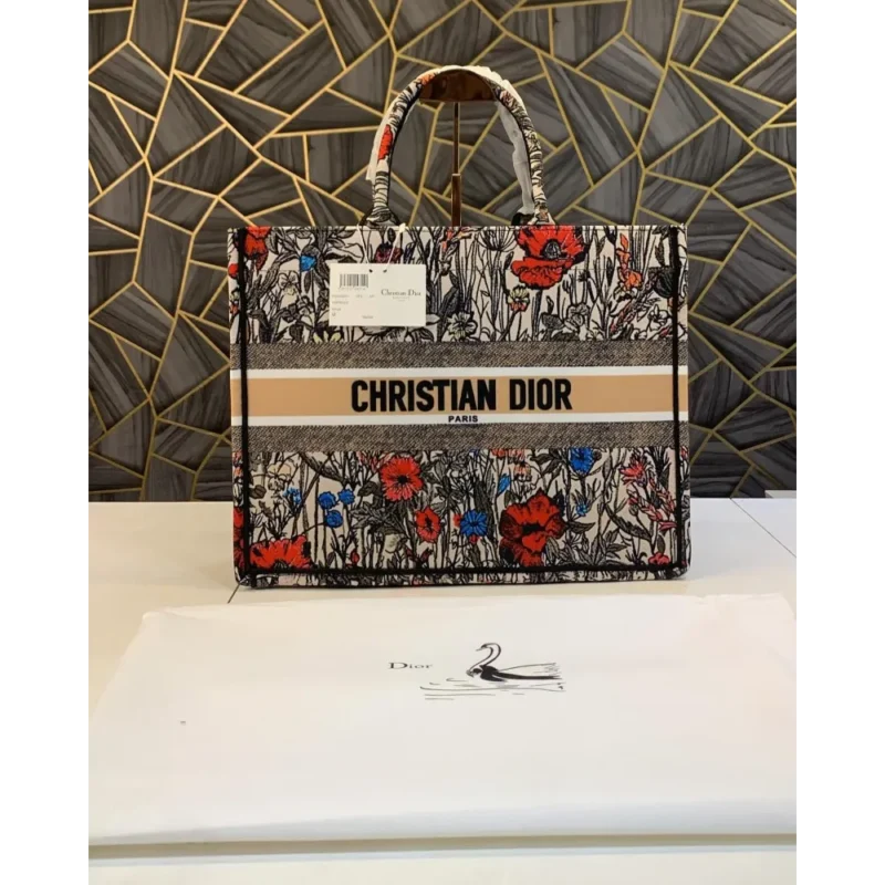 Classy Christian Dior Handbag For Women (J998)