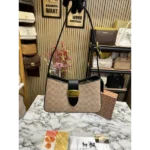 Trendy Coach Handbag For Women (SW5360)