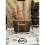 Classy Michael Kors Handbag For Women (J939)