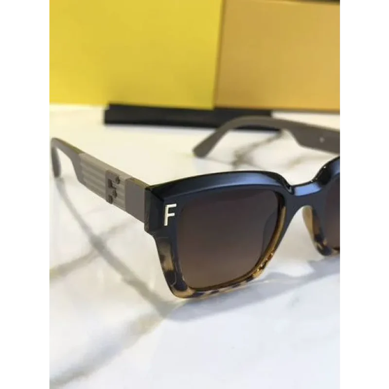 Luxurious Fendi Sunglasses (AKI47)