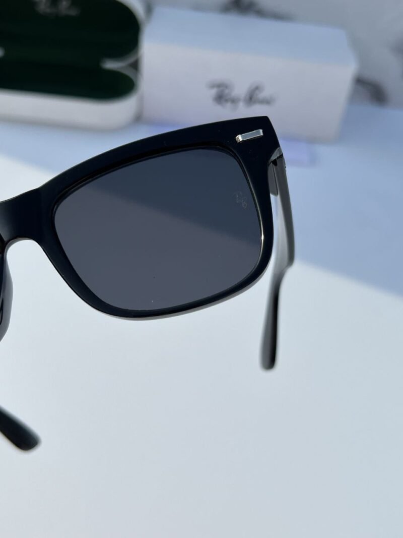 p-photo-2024-09-30-11-28-28-12-29-04-028076.jpg Premium Rayban Sunglasses (AKI104)