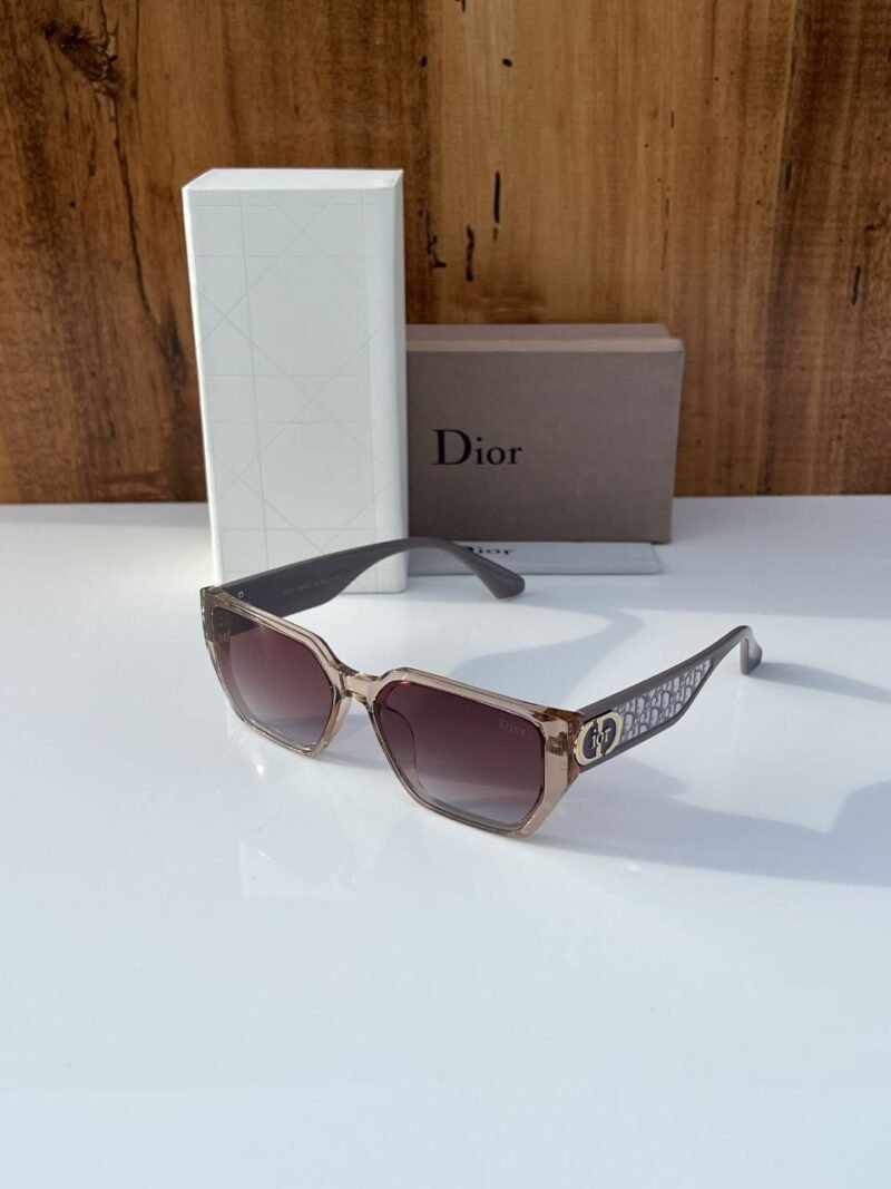 p-photo-2024-09-30-11-28-37-12-32-03-551834.jpg Premium Dior Sunglasses (AKI107)