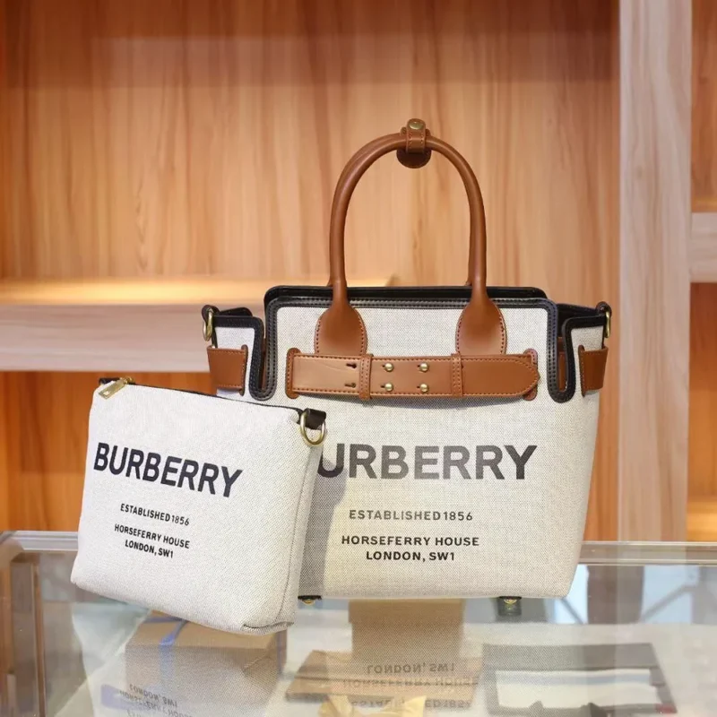 photo_2025-05-27_09-17-45.webp Burberry Handbag For Women (LAB359)