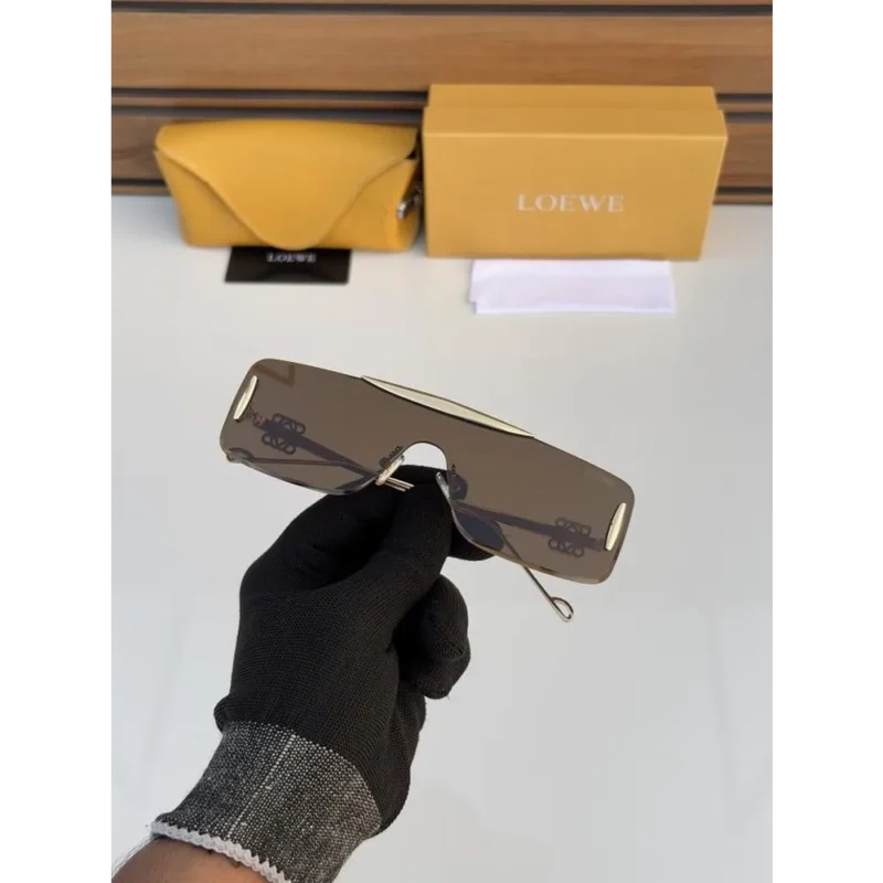 Loewe Sunglasses (LAZ454)