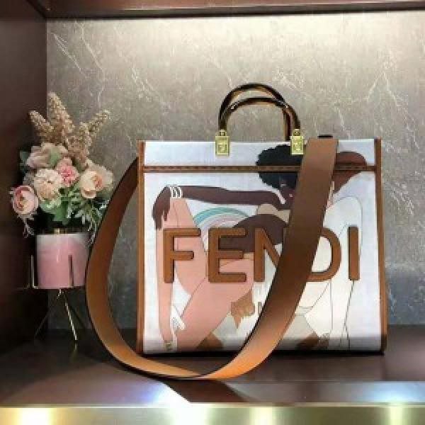 Fendi Handbag For Women (