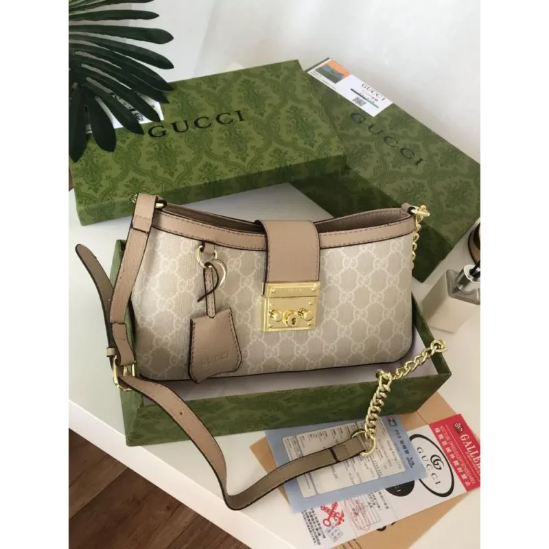 photo_2025-06-03_09-10-02.webp Gucci Handbag For Women (LAB643)