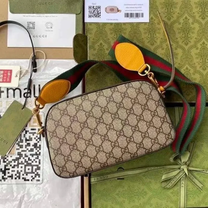 Gucci Shoulder Bag For Women (BSF986)