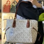 Trendy Michael Kors Voyager Tote Bag With Side Pocket & Dust Bag For Women (LAB1314)
