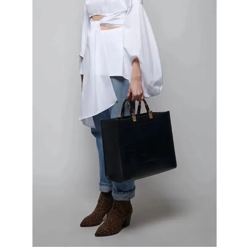 Premium Fendi Roma Tote Bag With Dust Bag For Women (LAB1523)