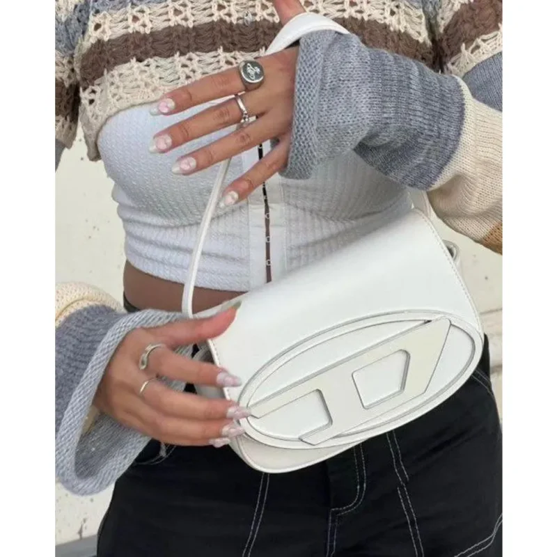 Premium Diesel 1DR Shoulder Bag With Og Box Carry Bag For Women (LAB1586)