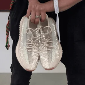 Imported Adidas Yeezy Boost 350 V2 Shoes For Men (BOT2954) - stayhit.in