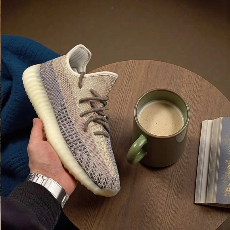 Imported Adidas Yeezy Boost 350 V2 Shoes For Men (BOT2958) - stayhit.in