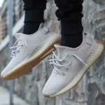 Imported Adidas Yeezy Boost 350 V2 Shoes For Men (BOT2961) - stayhit.in