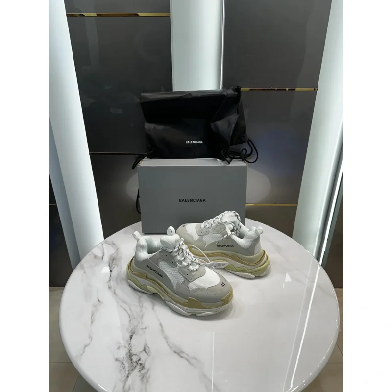 Premium Balenciaga Triple S Shoes Cream White For Men (JH757) - stayhit.in