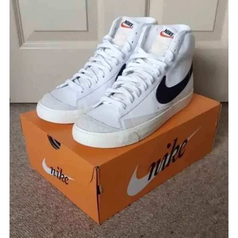 Stylish Nike Mid Blazer 77 Vintage White Black Shoes For Men (BOT2679) - stayhit.in