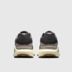 Stylish Nike Structure 26 Dark Ash And Black Shoes For Men