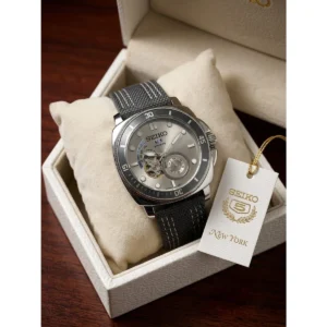 Stylish Seiko 5 Sports Automatic Watch For Men (LAB686) - stayhit.in