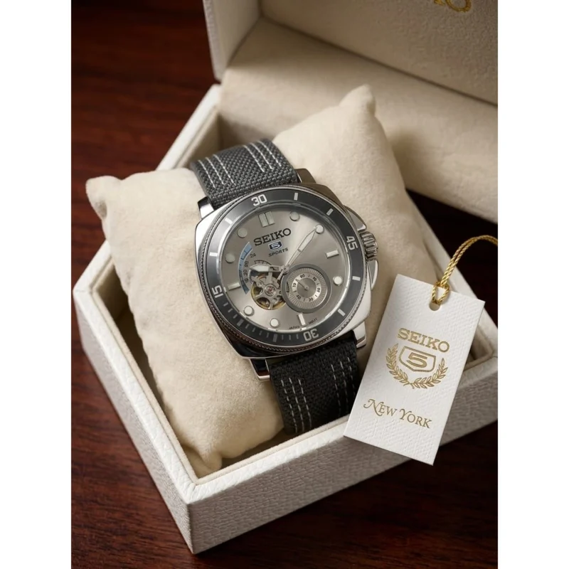 Stylish Seiko 5 Sports Automatic Watch For Men (LAB686) - stayhit.in
